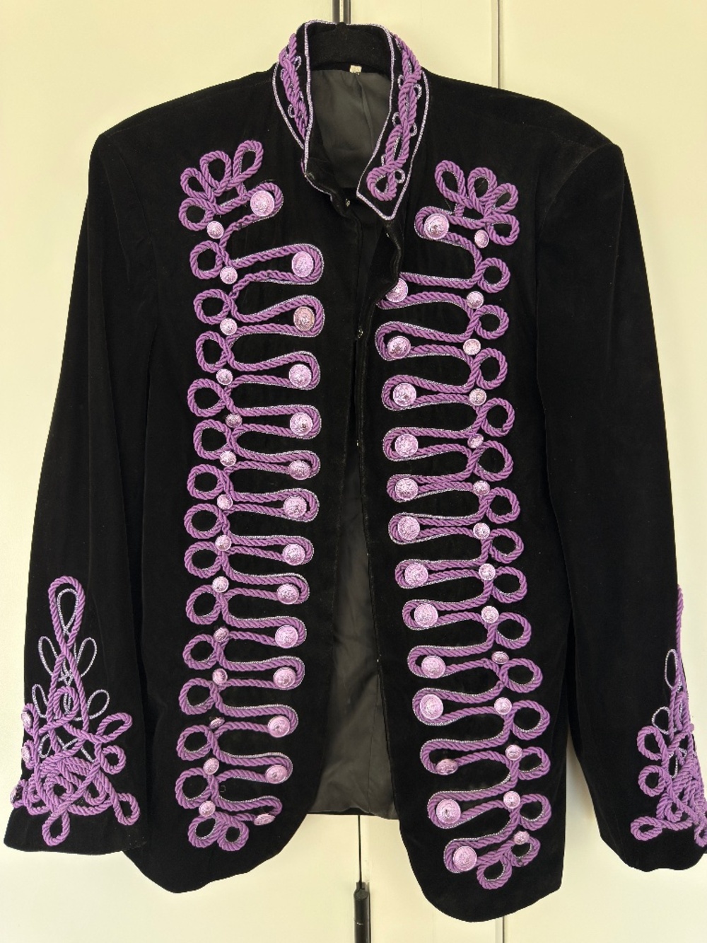 Men’s Black Velvet Military Jacket Purple Braided Trim Size 40